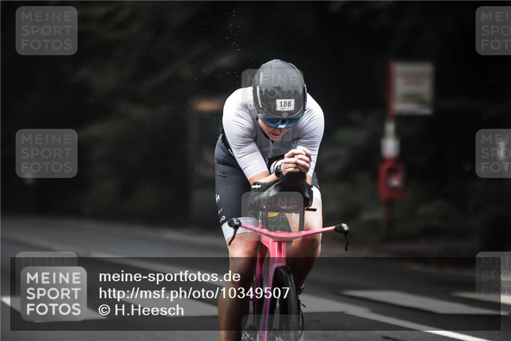 13.09.2026 - Stadtparktriathlon H.Heesch http://msf.ph/oto/10349507 13.09.2026 09:16:19 Radfahren 66, 68, 80, 100, 165, 176, 188, 195 meine-sportfotos.de