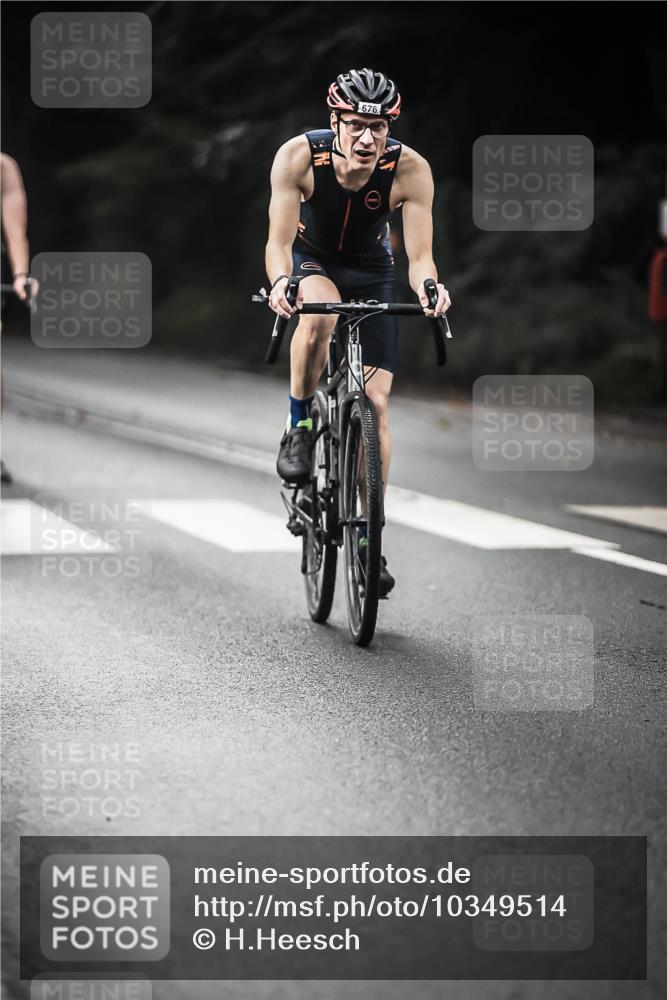 13.09.2026 - Stadtparktriathlon H.Heesch http://msf.ph/oto/10349514 13.09.2026 11:01:19 Radfahren 497, 542, 578, 594, 676, 1798 meine-sportfotos.de