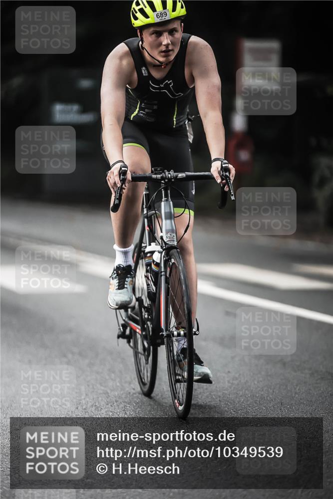 13.09.2026 - Stadtparktriathlon H.Heesch http://msf.ph/oto/10349539 13.09.2026 11:01:21 Radfahren 497, 542, 578, 594, 676, 1798 meine-sportfotos.de