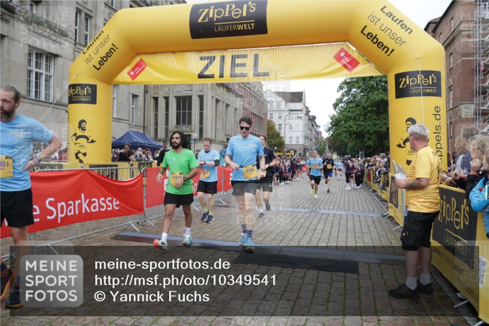 13.09.2026 - Kiel Lauf Yannick Fuchs http://msf.ph/oto/10349541 13.09.2026 10:33:01 Ziel 32, 1467, 3327, 9222, 9879, 10552, 342, 870, 875, 1393, 1612, 1801, 3170, 4236, 4393, 4512, 4963, 5721, 6337, 7471, 7650, 8033, 8621, 8683, 9123, 10338, 11299, 11319, 11597, 12071, 12353, 12367, 12728, 864, 1327, 1525, 2824, 3991, 3997, 4929, 5197, 5274, 5907, 6537, 6988, 7030, 7709, 8280, 9411, 9891, 9975, 10181, 10448, 10773, 11754, 12277, 12339, 524, 3170, 3923, 4349, 6435, 7790, 8878, 11451, 11612, 12071, 12367 meine-sportfotos.de