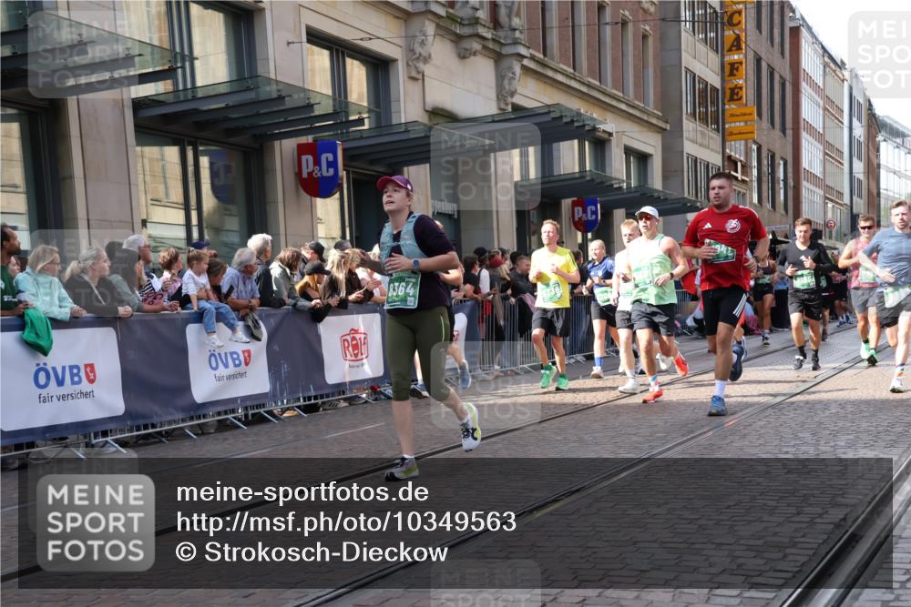 13.09.2026 - 21. swb-Marathon Bremen Strokosch-Dieckow http://msf.ph/oto/10349563 13.09.2026 13:31:21 Ziel 310, 922, 1600, 2707, 3115, 3152, 3239, 3244, 3278, 3579, 3858, 3859, 3989, 4030, 4164, 4258, 4273, 4692, 4889, 4998, 5158, 5363, 5426, 5504, 5899, 6039, 6062, 6100, 6147, 6193, 6213, 6354, 6581, 6602, 6971, 7032, 7260, 7608, 7790, 7941, 7964, 8042, 8078, 8166, 8205, 8206, 8239, 8364, 8495, 8522, 9033, 9155, 9188, 9293, 9568, 9785, 9903, 9914, 13151, 13231, 217, 1398, 1479, 1627, 2244, 2513, 2602, 2802, 3152, 3343, 3392, 3396, 3762, 3800, 4477, 7198, 7798 meine-sportfotos.de