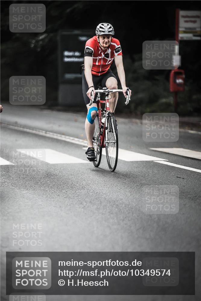 13.09.2026 - Stadtparktriathlon H.Heesch http://msf.ph/oto/10349574 13.09.2026 11:01:25 Radfahren 456, 472, 497, 542, 578, 676, 1798 meine-sportfotos.de