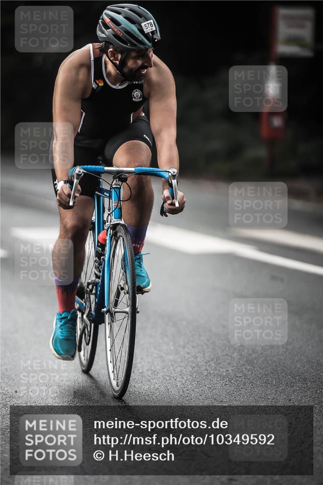 13.09.2026 - Stadtparktriathlon H.Heesch http://msf.ph/oto/10349592 13.09.2026 11:01:26 Radfahren 456, 472, 497, 542, 578, 1798 meine-sportfotos.de
