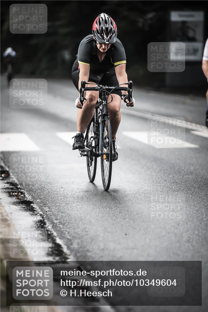 13.09.2026 - Stadtparktriathlon H.Heesch http://msf.ph/oto/10349604 13.09.2026 11:01:28 Radfahren 456, 472, 486, 497, 542, 578, 592 meine-sportfotos.de