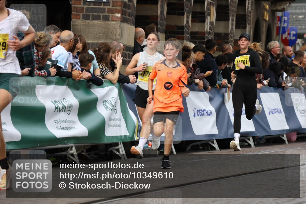 13.09.2026 - 21. swb-Marathon Bremen Strokosch-Dieckow http://msf.ph/oto/10349610 13.09.2026 10:54:18 Ziel 10255, 10579, 10684, 10685, 10708, 10822, 10947, 11010, 11206, 11290, 11489, 11596, 12075, 12244, 12356, 12405, 12435, 12492, 12515, 13531, 10067, 10146, 10410, 10503, 10577, 10631, 10749, 10765, 10837, 10884, 11039, 11099, 11389, 11593, 12265, 12328, 12467 meine-sportfotos.de