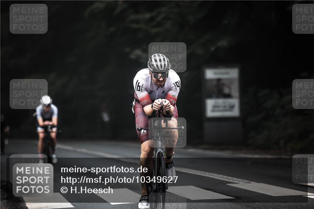 13.09.2026 - Stadtparktriathlon H.Heesch http://msf.ph/oto/10349627 13.09.2026 09:16:36 Radfahren 60, 83, 127, 179, 190 meine-sportfotos.de
