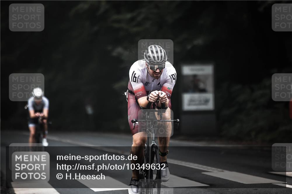 13.09.2026 - Stadtparktriathlon H.Heesch http://msf.ph/oto/10349632 13.09.2026 09:16:37 Radfahren 60, 83, 127, 179, 190 meine-sportfotos.de