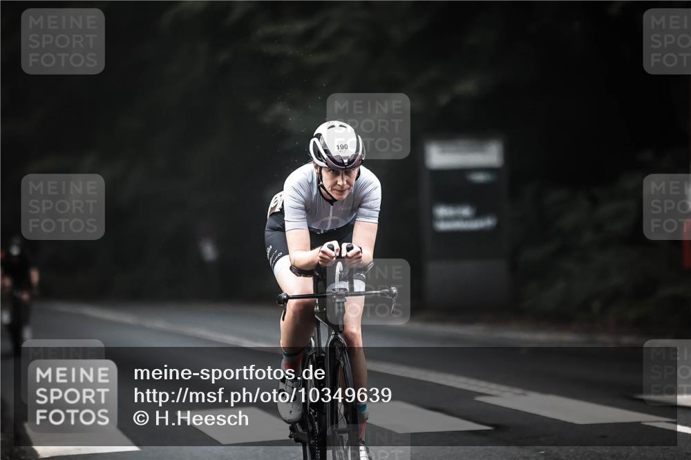 13.09.2026 - Stadtparktriathlon H.Heesch http://msf.ph/oto/10349639 13.09.2026 09:16:38 Radfahren 60, 83, 127, 179, 190 meine-sportfotos.de