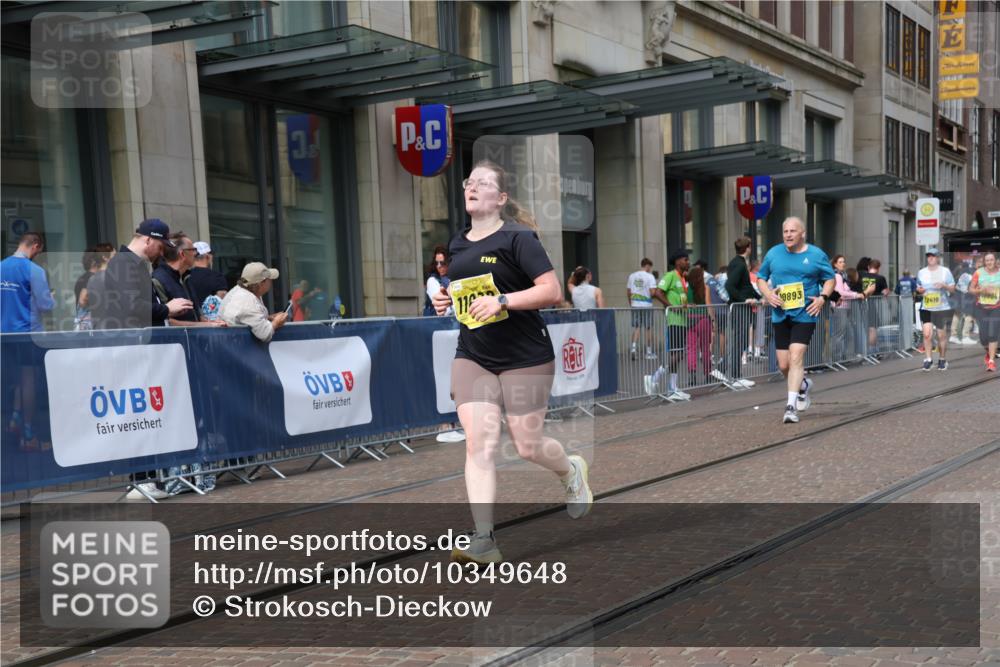 13.09.2026 - 21. swb-Marathon Bremen Strokosch-Dieckow http://msf.ph/oto/10349648 13.09.2026 11:12:46 Ziel 10483, 10804, 10893, 11048, 11357, 11606, 11627, 11671, 11832, 12050, 12060, 12393, 12418, 10354, 10483, 10743, 10874, 10875, 10909, 11090, 11657, 12234, 12423, 12497 meine-sportfotos.de