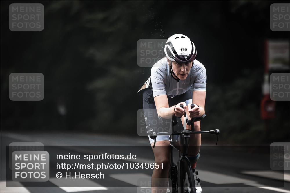 13.09.2026 - Stadtparktriathlon H.Heesch http://msf.ph/oto/10349651 13.09.2026 09:16:39 Radfahren 83, 127, 179, 190 meine-sportfotos.de