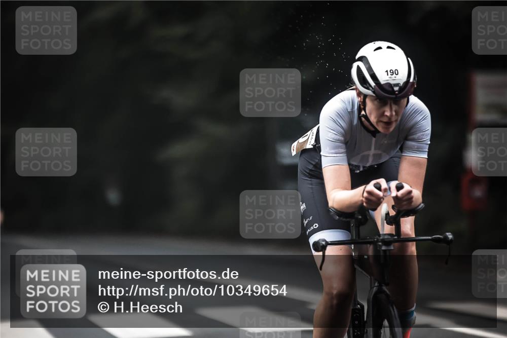 13.09.2026 - Stadtparktriathlon H.Heesch http://msf.ph/oto/10349654 13.09.2026 09:16:39 Radfahren 83, 127, 179, 190 meine-sportfotos.de