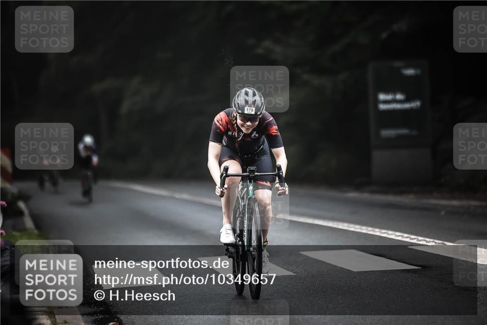 13.09.2026 - Stadtparktriathlon H.Heesch http://msf.ph/oto/10349657 13.09.2026 09:16:41 Radfahren 127, 146, 179, 190 meine-sportfotos.de