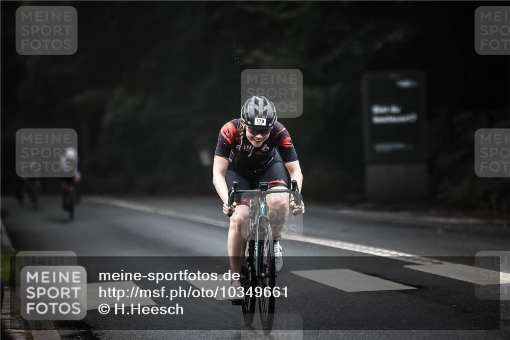 13.09.2026 - Stadtparktriathlon H.Heesch http://msf.ph/oto/10349661 13.09.2026 09:16:41 Radfahren 127, 146, 179, 190 meine-sportfotos.de
