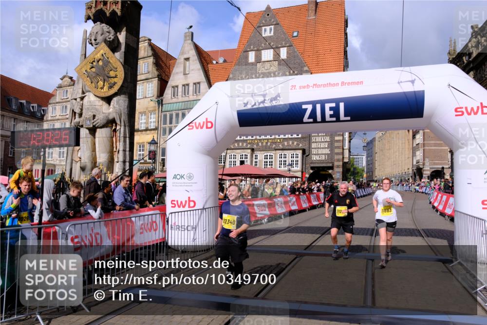 13.09.2026 - 21. swb-Marathon Bremen Tim E. http://msf.ph/oto/10349700 13.09.2026 11:23:43 Ziel 10754, 10925, 11266, 11663, 12340, 12440 meine-sportfotos.de