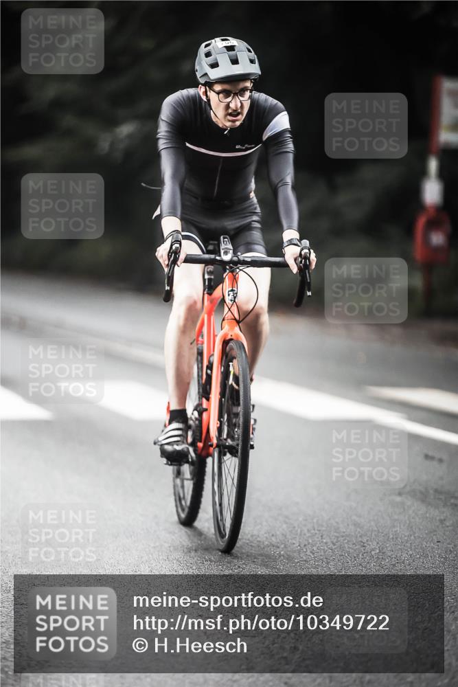 13.09.2026 - Stadtparktriathlon H.Heesch http://msf.ph/oto/10349722 13.09.2026 11:01:41 Radfahren 468, 487, 510, 698, 703, 706 meine-sportfotos.de