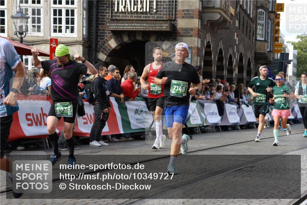 13.09.2026 - 21. swb-Marathon Bremen Strokosch-Dieckow http://msf.ph/oto/10349727 13.09.2026 13:29:13 Ziel 430, 565, 687, 722, 725, 936, 1014, 1274, 1688, 2223, 2276, 2378, 2851, 2891, 3348, 3419, 3444, 3665, 3938, 5225, 5267, 5531, 5691, 5865, 6099, 6817, 6937, 6955, 7134, 7263, 7527, 8984, 8985, 9562, 13174, 132, 303, 596, 651, 1083, 1365, 1387, 1545, 1823, 2301, 2867, 2957, 3258, 3721, 3796, 3846, 3912, 4541, 5599, 6030, 6103, 6499, 7013, 7631, 7649, 7860, 8007, 8009, 8066, 8099, 8277, 8338, 8675, 9249, 9889, 10128 meine-sportfotos.de