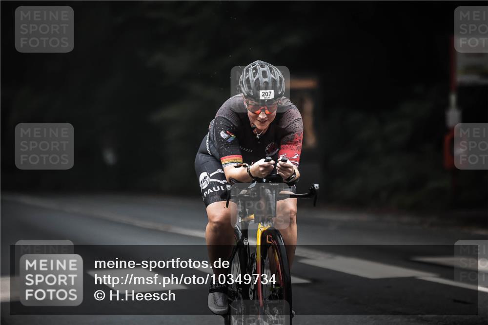 13.09.2026 - Stadtparktriathlon H.Heesch http://msf.ph/oto/10349734 13.09.2026 09:16:50 Radfahren 146, 193, 207 meine-sportfotos.de
