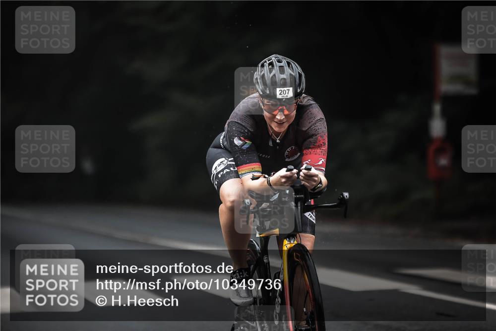 13.09.2026 - Stadtparktriathlon H.Heesch http://msf.ph/oto/10349736 13.09.2026 09:16:51 Radfahren 146, 193, 207 meine-sportfotos.de