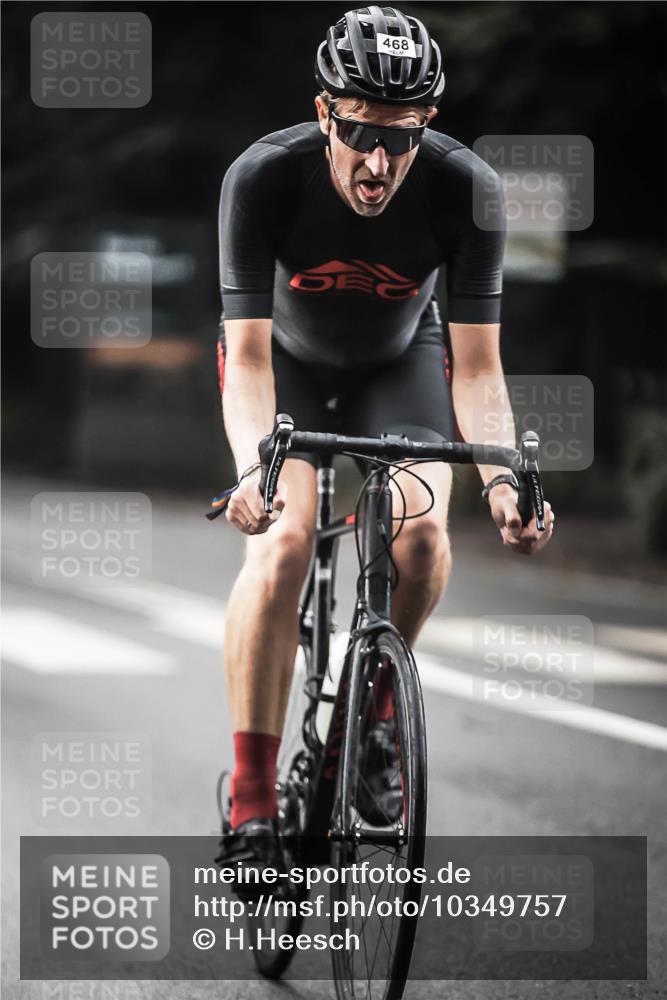 13.09.2026 - Stadtparktriathlon H.Heesch http://msf.ph/oto/10349757 13.09.2026 11:01:47 Radfahren 468, 538, 700, 706 meine-sportfotos.de