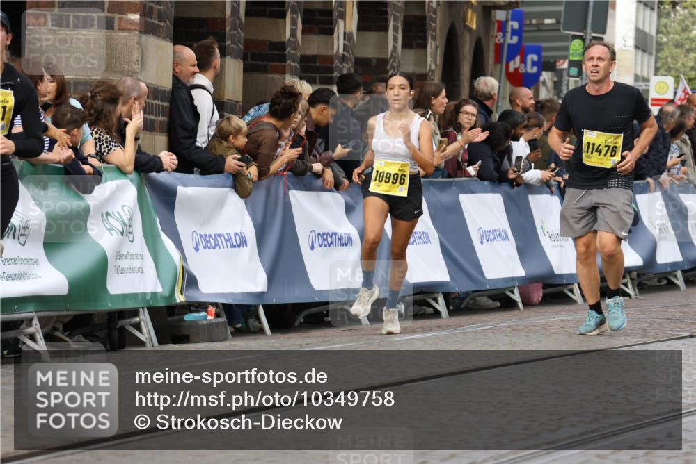 13.09.2026 - 21. swb-Marathon Bremen Strokosch-Dieckow http://msf.ph/oto/10349758 13.09.2026 10:54:20 Ziel 10255, 10579, 10708, 10822, 10947, 11010, 11206, 11290, 11329, 11489, 12075, 12244, 12356, 12405, 12435, 12515, 13531, 10067, 10146, 10410, 10503, 10631, 10765, 10837, 10884, 11039, 11389, 11593, 12038, 12265, 12328, 12467 meine-sportfotos.de