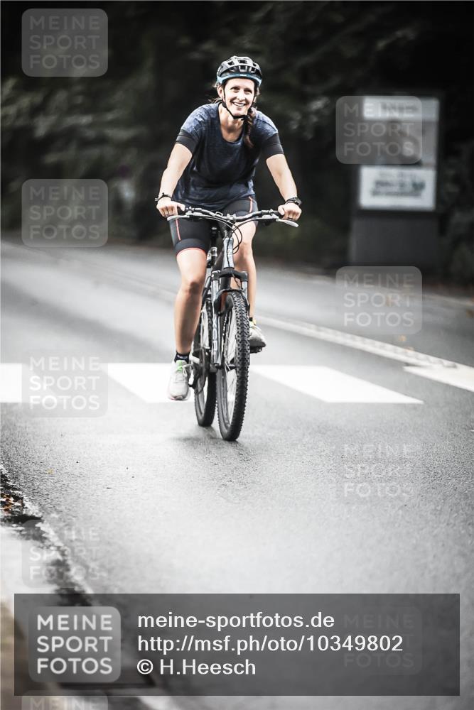 13.09.2026 - Stadtparktriathlon H.Heesch http://msf.ph/oto/10349802 13.09.2026 11:01:55 Radfahren 357, 494, 538, 657, 700 meine-sportfotos.de