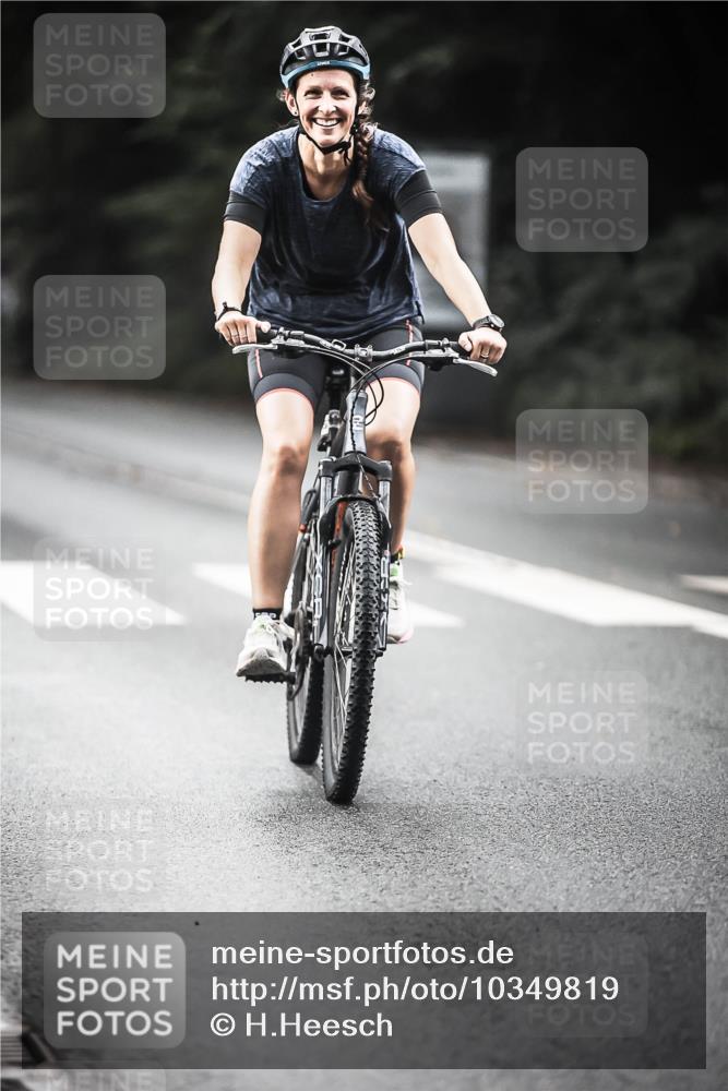 13.09.2026 - Stadtparktriathlon H.Heesch http://msf.ph/oto/10349819 13.09.2026 11:01:55 Radfahren 357, 494, 538, 657, 700 meine-sportfotos.de