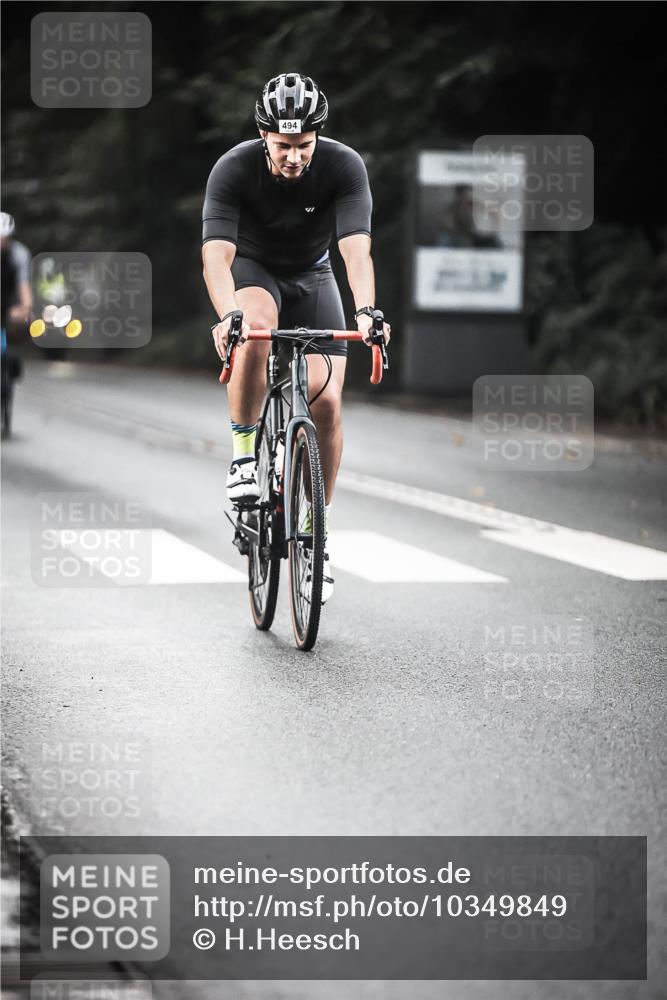 13.09.2026 - Stadtparktriathlon H.Heesch http://msf.ph/oto/10349849 13.09.2026 11:01:58 Radfahren 357, 416, 494, 524, 657, 700 meine-sportfotos.de