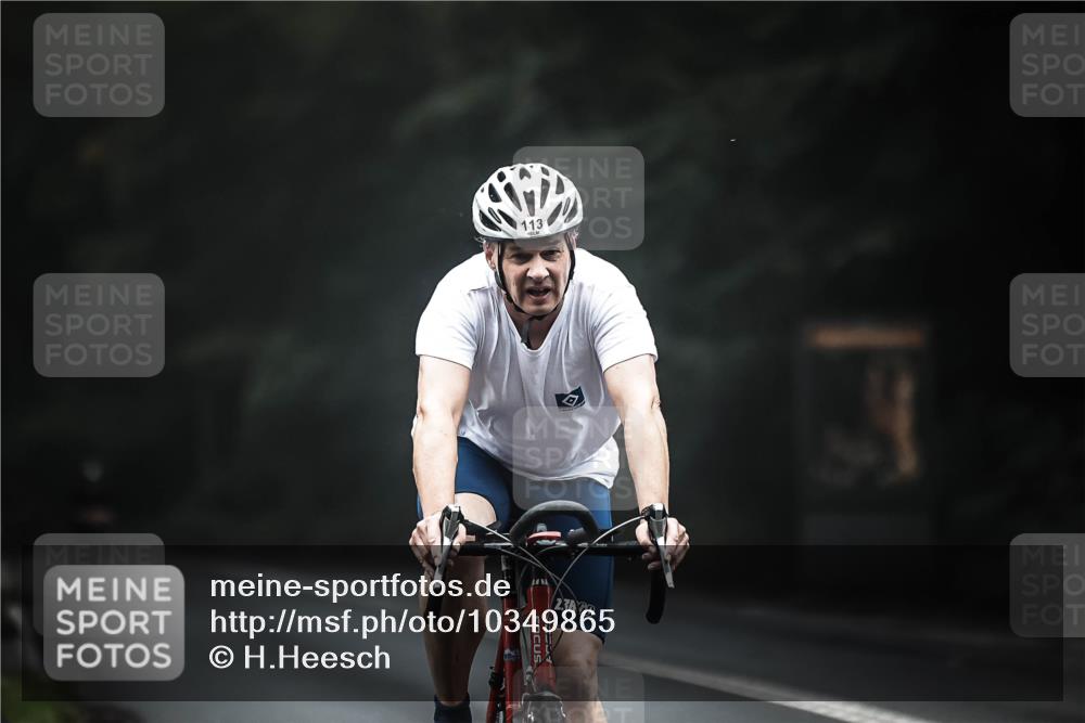 13.09.2026 - Stadtparktriathlon H.Heesch http://msf.ph/oto/10349865 13.09.2026 09:17:18 Radfahren 113, 126, 166 meine-sportfotos.de