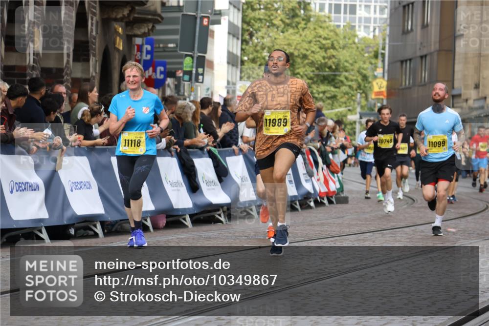 13.09.2026 - 21. swb-Marathon Bremen Strokosch-Dieckow http://msf.ph/oto/10349867 13.09.2026 10:54:23 Ziel 10579, 10708, 10822, 10947, 10996, 11010, 11206, 11290, 11329, 11361, 11765, 11998, 12075, 12244, 12356, 12435, 13531, 10067, 10146, 10410, 10631, 10704, 10765, 11039, 11389, 11593, 12038, 12265, 12328, 12467 meine-sportfotos.de