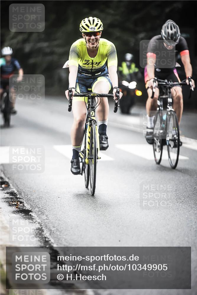 13.09.2026 - Stadtparktriathlon H.Heesch http://msf.ph/oto/10349905 13.09.2026 11:02:03 Radfahren 416, 494, 524, 589, 657 meine-sportfotos.de