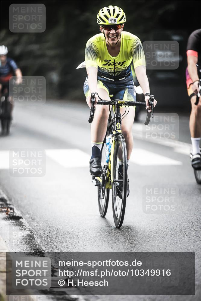 13.09.2026 - Stadtparktriathlon H.Heesch http://msf.ph/oto/10349916 13.09.2026 11:02:03 Radfahren 416, 494, 524, 589, 657 meine-sportfotos.de