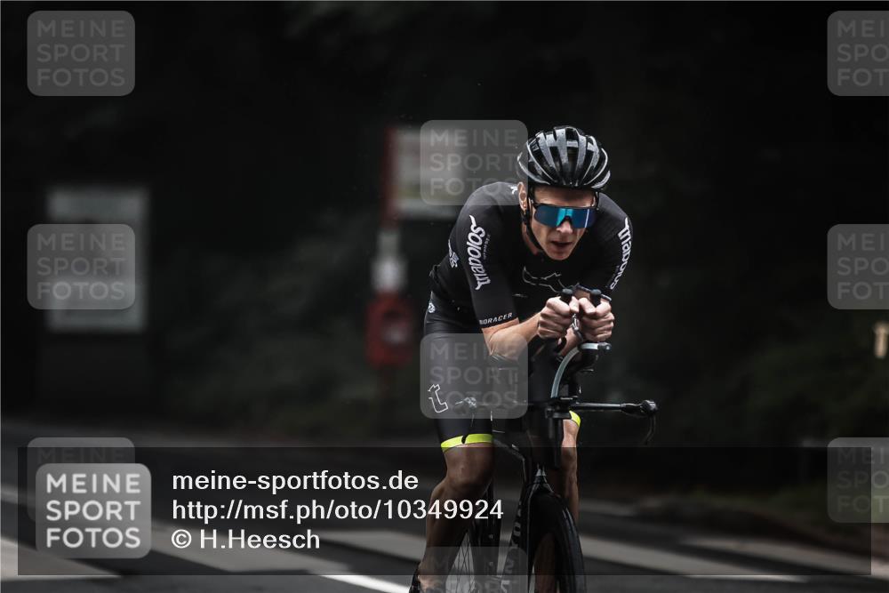 13.09.2026 - Stadtparktriathlon H.Heesch http://msf.ph/oto/10349924 13.09.2026 09:17:28 Radfahren 85, 107, 122, 126 meine-sportfotos.de