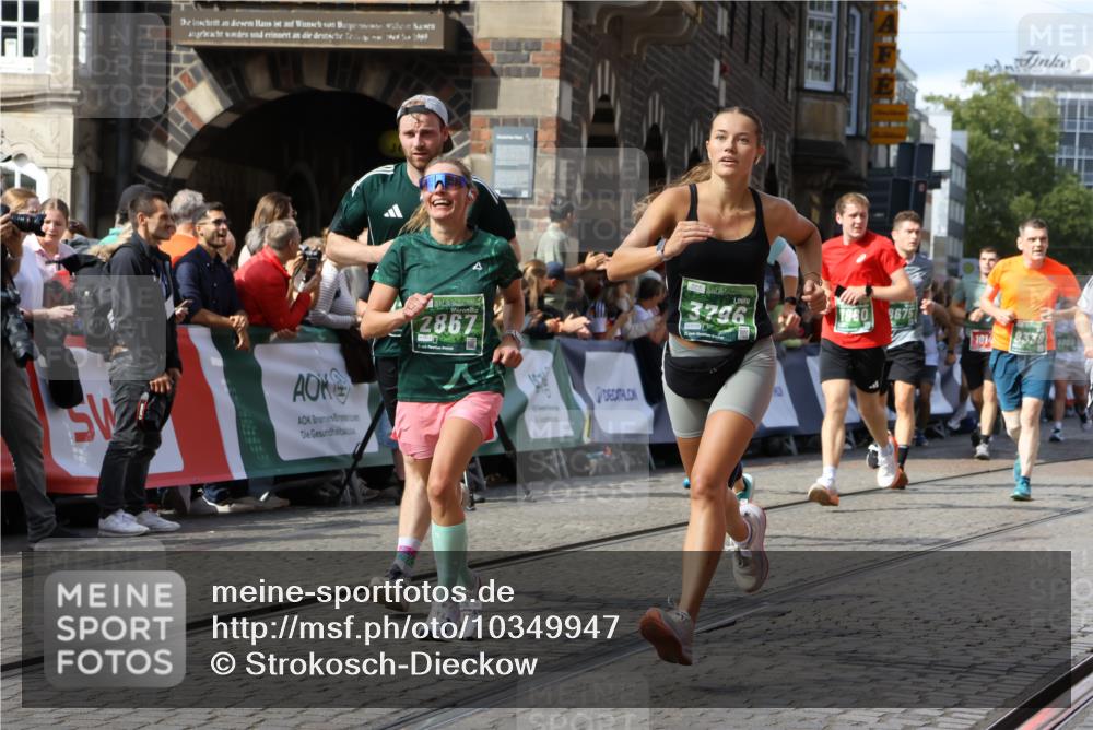 13.09.2026 - 21. swb-Marathon Bremen Strokosch-Dieckow http://msf.ph/oto/10349947 13.09.2026 13:29:15 Ziel 430, 565, 687, 722, 725, 936, 1014, 1274, 1688, 2223, 2276, 2378, 2851, 2891, 3419, 3444, 3665, 3938, 5225, 5267, 5531, 5691, 5865, 6099, 6817, 6937, 6955, 7134, 7527, 8984, 8985, 9562, 13174, 132, 303, 596, 651, 1083, 1365, 1387, 1823, 2301, 2742, 2957, 3258, 3721, 3846, 3912, 4541, 5599, 6103, 6499, 6690, 7013, 7631, 7649, 7860, 8007, 8009, 8066, 8099, 8277, 8338, 8675, 8831, 9889, 10128 meine-sportfotos.de
