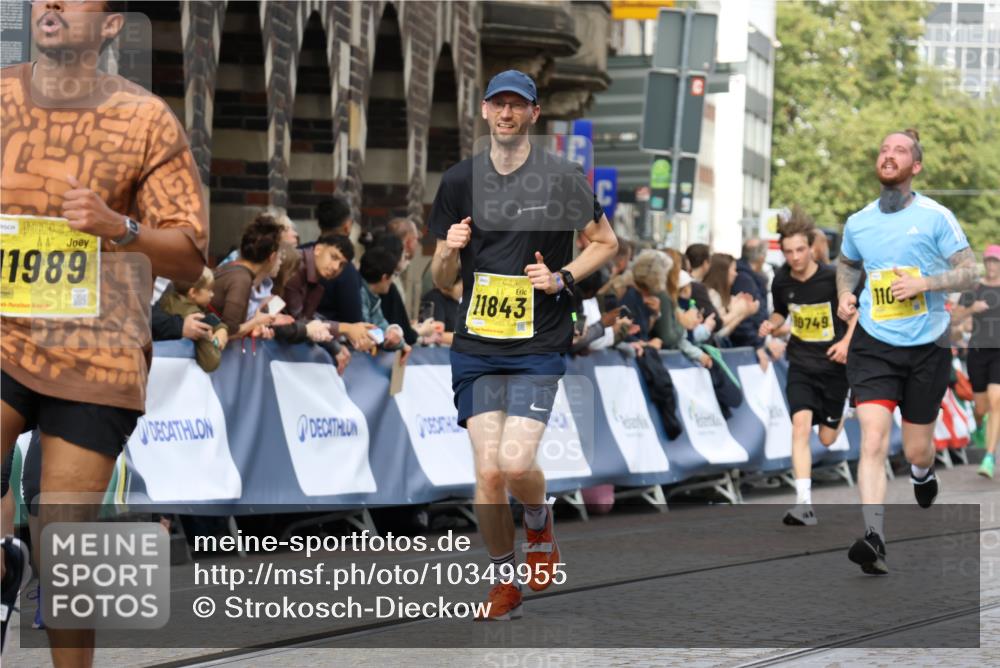 13.09.2026 - 21. swb-Marathon Bremen Strokosch-Dieckow http://msf.ph/oto/10349955 13.09.2026 10:54:26 Ziel 10579, 10822, 10947, 10996, 11010, 11206, 11290, 11329, 11361, 11476, 11765, 11989, 11998, 12075, 12244, 12356, 12435, 13531, 10067, 10146, 10410, 10608, 10704, 10765, 11039, 11174, 11389, 11593, 11874, 12038, 12265, 12467, 12519, 13526 meine-sportfotos.de