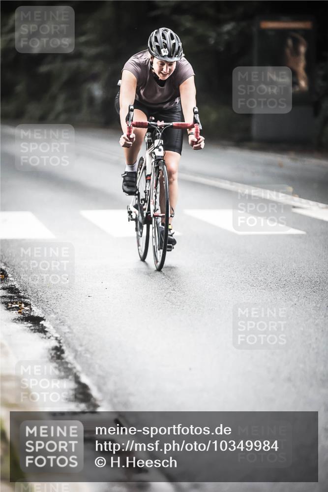 13.09.2026 - Stadtparktriathlon H.Heesch http://msf.ph/oto/10349984 13.09.2026 11:02:12 Radfahren 589 meine-sportfotos.de
