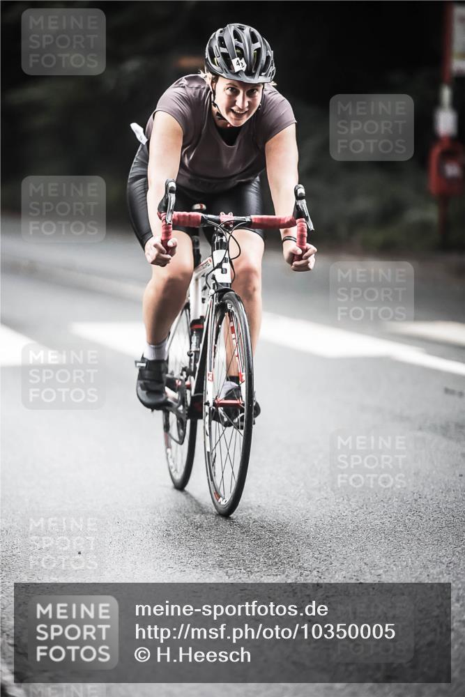 13.09.2026 - Stadtparktriathlon H.Heesch http://msf.ph/oto/10350005 13.09.2026 11:02:12 Radfahren 589 meine-sportfotos.de