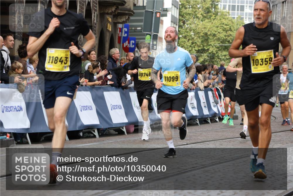 13.09.2026 - 21. swb-Marathon Bremen Strokosch-Dieckow http://msf.ph/oto/10350040 13.09.2026 10:54:27 Ziel 10822, 10947, 10996, 11010, 11290, 11329, 11361, 11476, 11765, 11843, 11989, 11998, 12075, 12356, 12435, 13531, 10067, 10146, 10410, 10608, 10704, 10765, 11039, 11174, 11389, 11593, 11874, 12038, 12467, 12519, 13526 meine-sportfotos.de