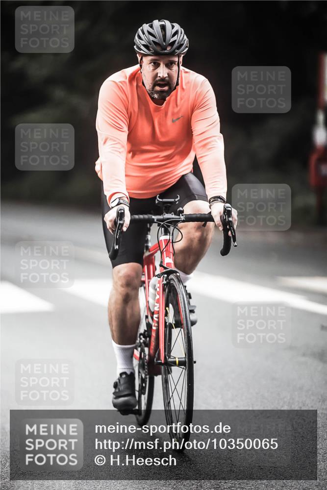 13.09.2026 - Stadtparktriathlon H.Heesch http://msf.ph/oto/10350065 13.09.2026 11:02:22 Radfahren 591, 596, 610 meine-sportfotos.de