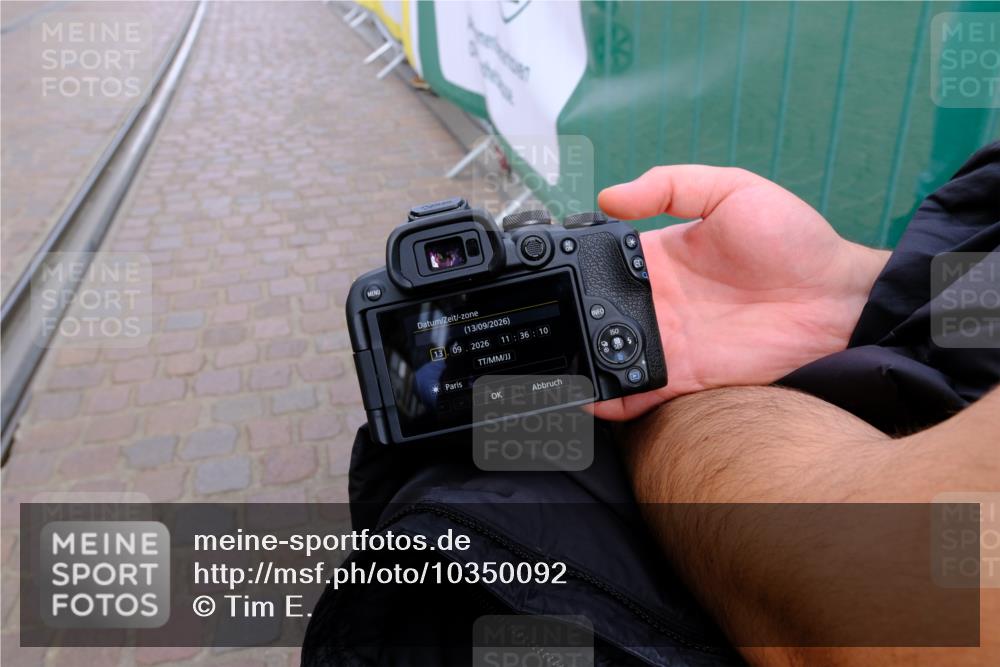 13.09.2026 - 21. swb-Marathon Bremen Tim E. http://msf.ph/oto/10350092 13.09.2026 11:36:41 Ziel  meine-sportfotos.de