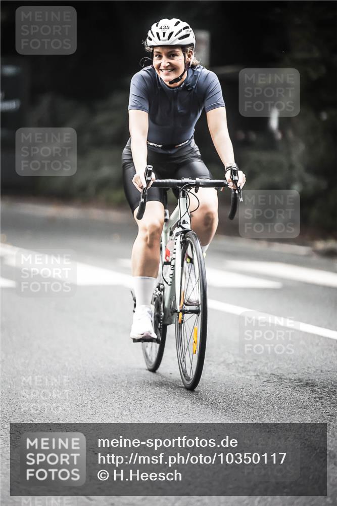 13.09.2026 - Stadtparktriathlon H.Heesch http://msf.ph/oto/10350117 13.09.2026 11:02:34 Radfahren 435, 531, 557, 572, 596, 618, 671 meine-sportfotos.de