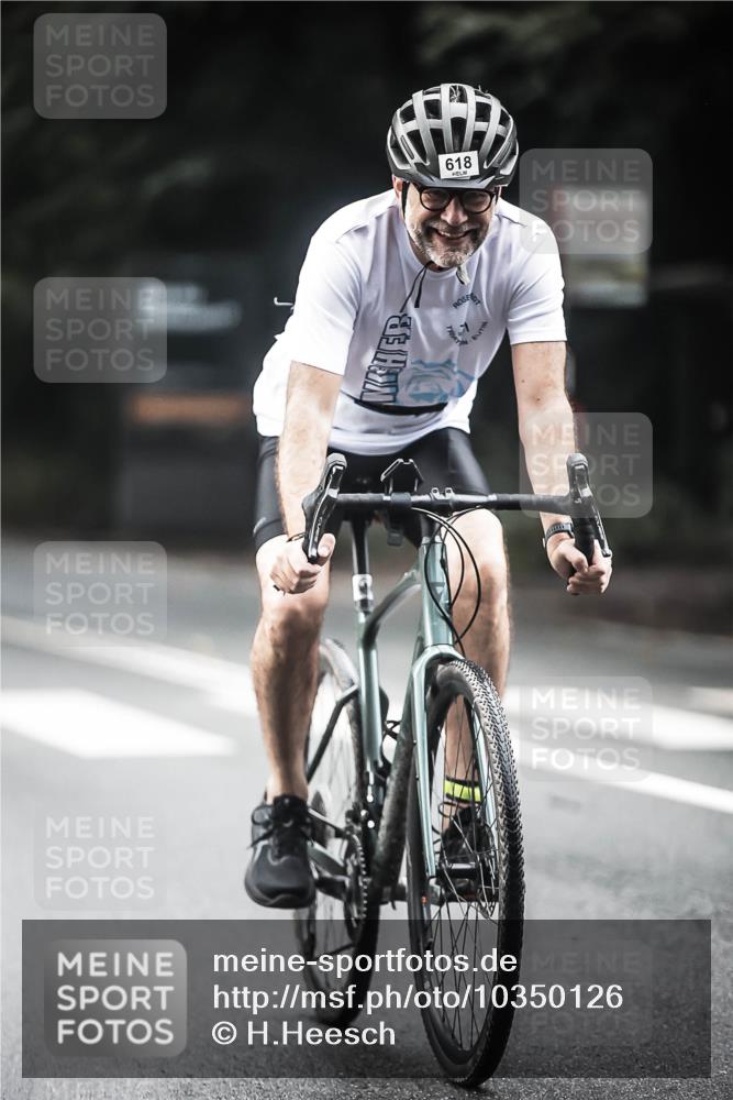 13.09.2026 - Stadtparktriathlon H.Heesch http://msf.ph/oto/10350126 13.09.2026 11:02:35 Radfahren 435, 531, 557, 572, 618, 671 meine-sportfotos.de