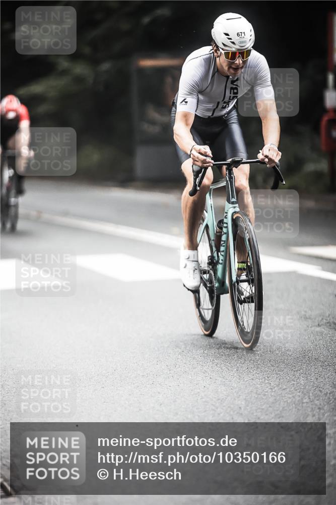 13.09.2026 - Stadtparktriathlon H.Heesch http://msf.ph/oto/10350166 13.09.2026 11:02:38 Radfahren 403, 435, 531, 557, 572, 618, 671 meine-sportfotos.de