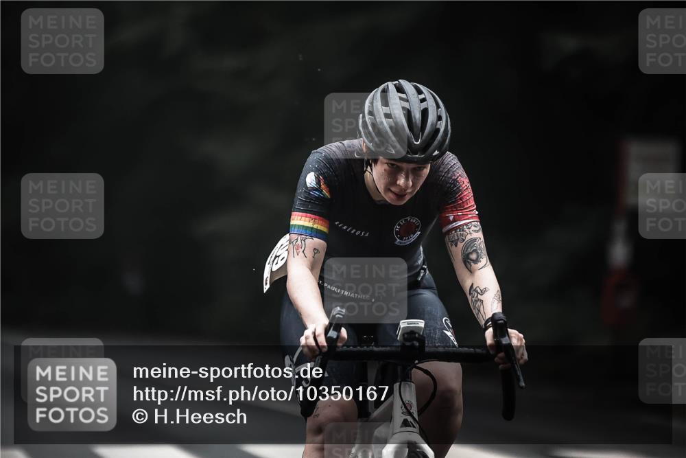 13.09.2026 - Stadtparktriathlon H.Heesch http://msf.ph/oto/10350167 13.09.2026 09:18:07 Radfahren 145, 209 meine-sportfotos.de