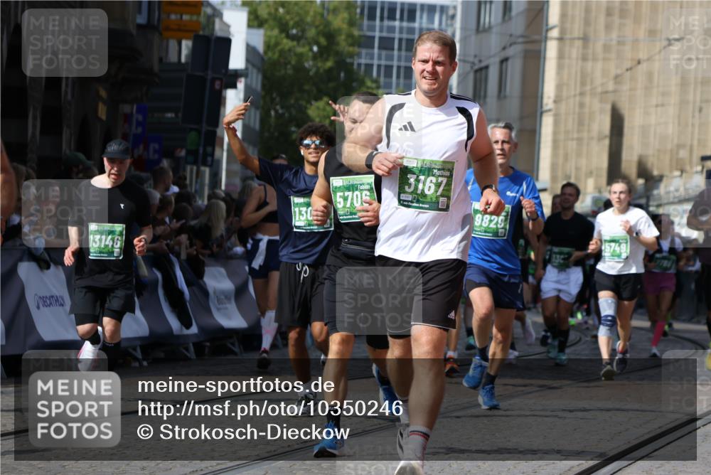 13.09.2026 - 21. swb-Marathon Bremen Strokosch-Dieckow http://msf.ph/oto/10350246 13.09.2026 13:32:56 Ziel 1437, 1687, 2292, 2293, 2611, 2992, 3354, 3429, 3878, 3895, 4263, 4323, 4380, 4862, 5281, 5398, 5581, 5657, 6518, 6583, 6593, 6718, 6760, 7016, 7173, 7466, 7758, 7990, 8344, 8367, 8957, 9040, 9175, 13208, 1532, 2393, 2440, 2818, 2959, 3167, 3404, 3710, 3773, 4194, 4408, 4659, 5191, 5324, 5395, 5410, 5706, 5749, 5981, 6941, 7756, 7788, 7830, 8061, 9269, 9292, 9745, 9829, 13019, 13028, 13039, 13092, 13093, 13101, 13146 meine-sportfotos.de