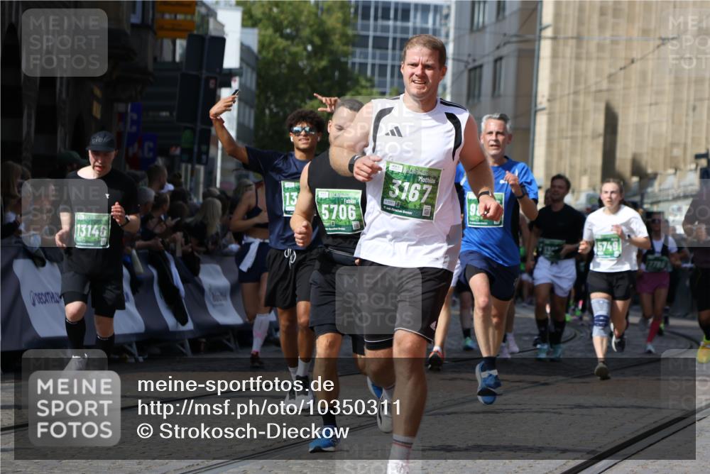 13.09.2026 - 21. swb-Marathon Bremen Strokosch-Dieckow http://msf.ph/oto/10350311 13.09.2026 13:32:56 Ziel 1437, 1687, 2292, 2293, 2611, 2992, 3354, 3429, 3878, 3895, 4263, 4323, 4380, 4862, 5281, 5398, 5581, 5657, 6518, 6583, 6593, 6718, 6760, 7016, 7173, 7466, 7758, 7990, 8344, 8367, 8957, 9040, 9175, 13208, 1532, 2393, 2440, 2818, 2959, 3167, 3404, 3710, 3773, 4194, 4408, 4659, 5191, 5324, 5395, 5410, 5706, 5749, 5981, 6941, 7756, 7788, 7830, 8061, 9269, 9292, 9745, 9829, 13019, 13028, 13039, 13092, 13093, 13101, 13146 meine-sportfotos.de