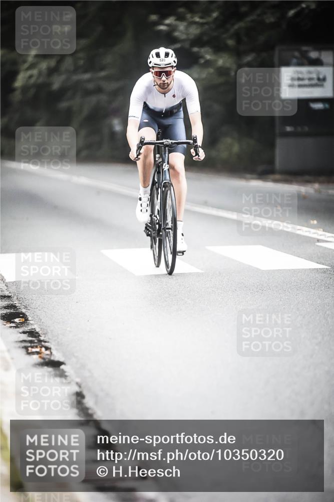13.09.2026 - Stadtparktriathlon H.Heesch http://msf.ph/oto/10350320 13.09.2026 11:02:49 Radfahren 371, 403, 473, 513, 520, 546, 637, 672 meine-sportfotos.de