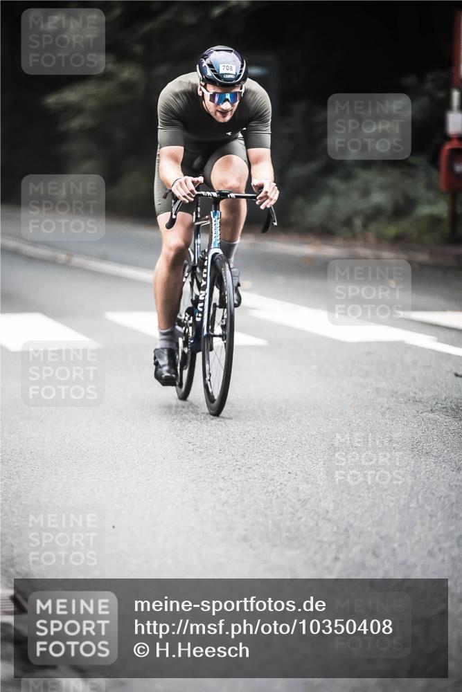 13.09.2026 - Stadtparktriathlon H.Heesch http://msf.ph/oto/10350408 13.09.2026 11:03:00 Radfahren 571, 640, 666, 708 meine-sportfotos.de