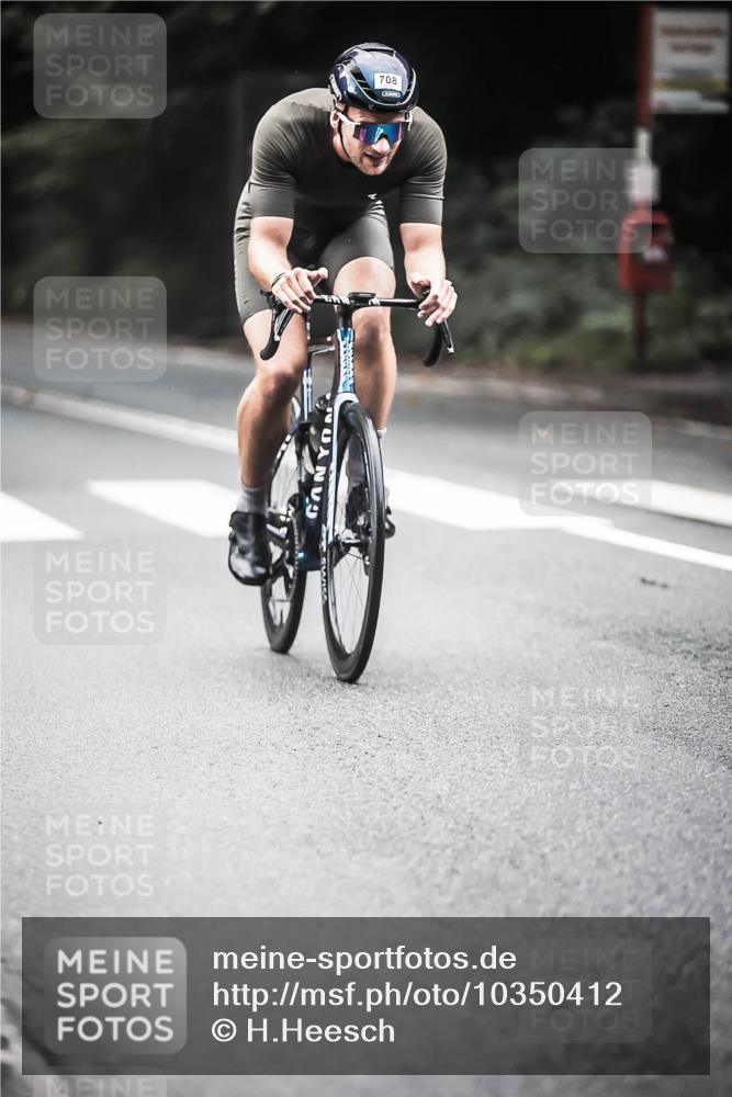 13.09.2026 - Stadtparktriathlon H.Heesch http://msf.ph/oto/10350412 13.09.2026 11:03:01 Radfahren 571, 640, 666, 708 meine-sportfotos.de