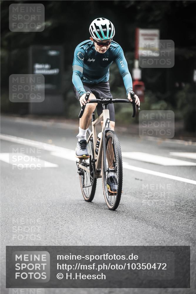 13.09.2026 - Stadtparktriathlon H.Heesch http://msf.ph/oto/10350472 13.09.2026 11:03:11 Radfahren 519 meine-sportfotos.de