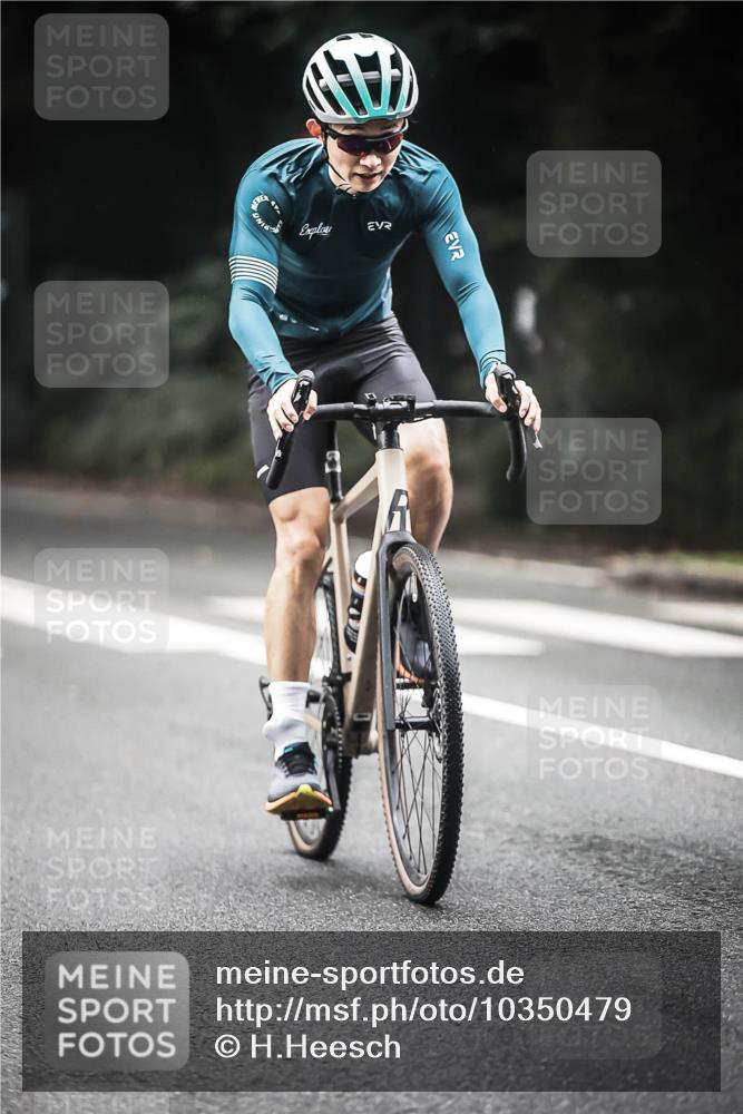 13.09.2026 - Stadtparktriathlon H.Heesch http://msf.ph/oto/10350479 13.09.2026 11:03:11 Radfahren 519 meine-sportfotos.de